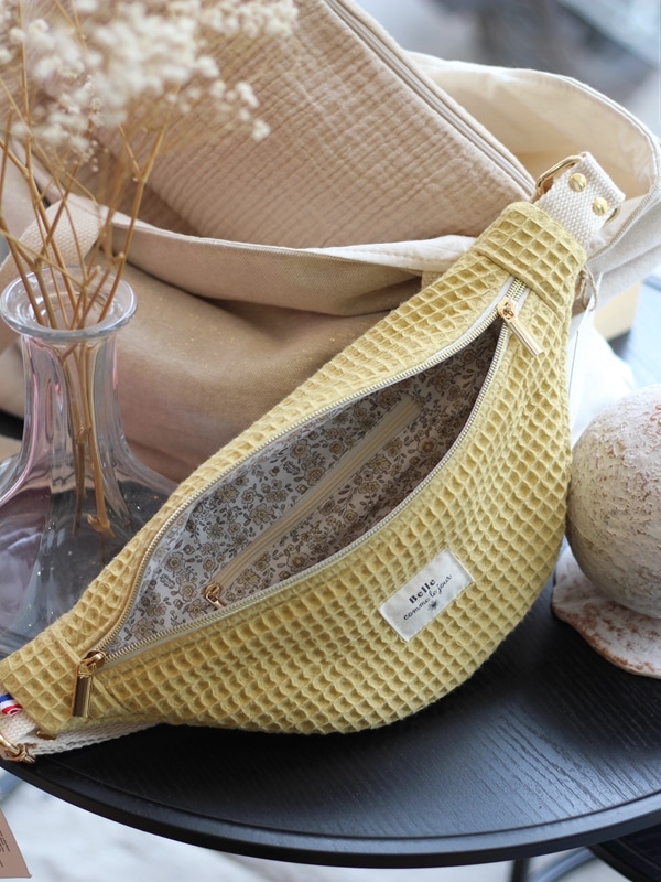 Banane Nid D'Abeille Moutarde Fleurs Beige Intérieur Banane Nid D'Abeille Moutarde Fleurs Beige Intérieur