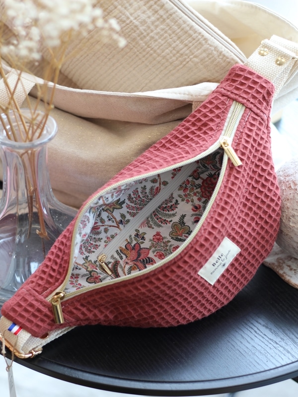 Banane Nid D'Abeille Prune Palopa Intérieur Banane Nid D'Abeille Prune Palopa Intérieur