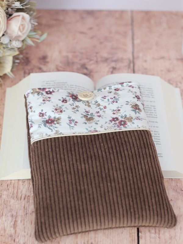 Pochette Ă Livre Brun Fleurs Prune Pochette Ă Livre Brun Fleurs Prune