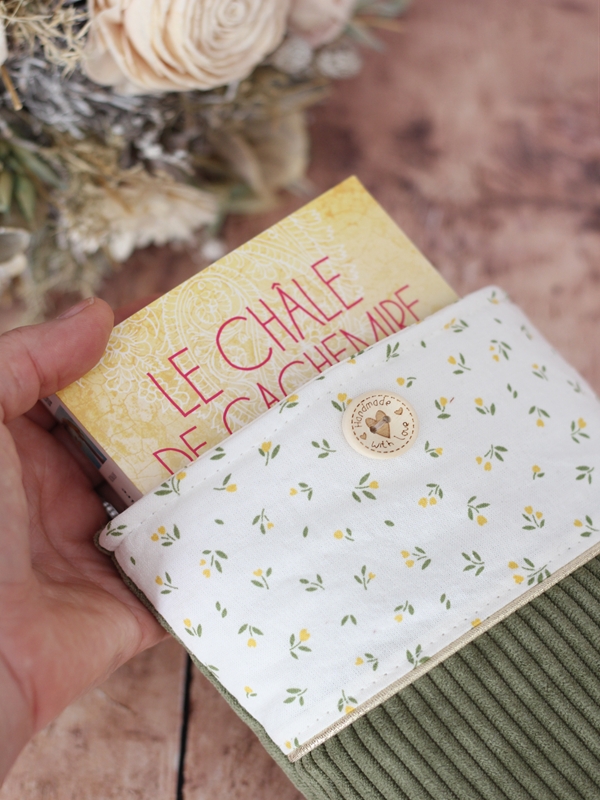 Pochette Ă Livre Kaki Tulipes Book Pochette Ă Livre Kaki Tulipes Book
