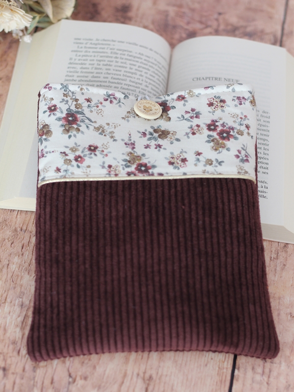 Pochette Ă Livre Prune Fleurs Prune