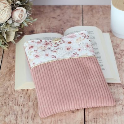 Pochette à Livre Vieux Rose Ambroise devant