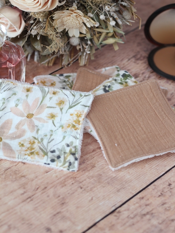 LINGETTES BOHEMIAN ROSE POUDRE DETAILS LINGETTES BOHEMIAN ROSE POUDRE DETAILS