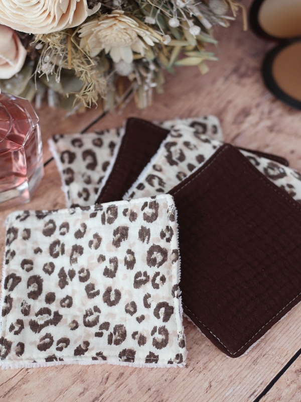 LINGETTES KARLI DORE DETAILS LINGETTES KARLI DORE DETAILS