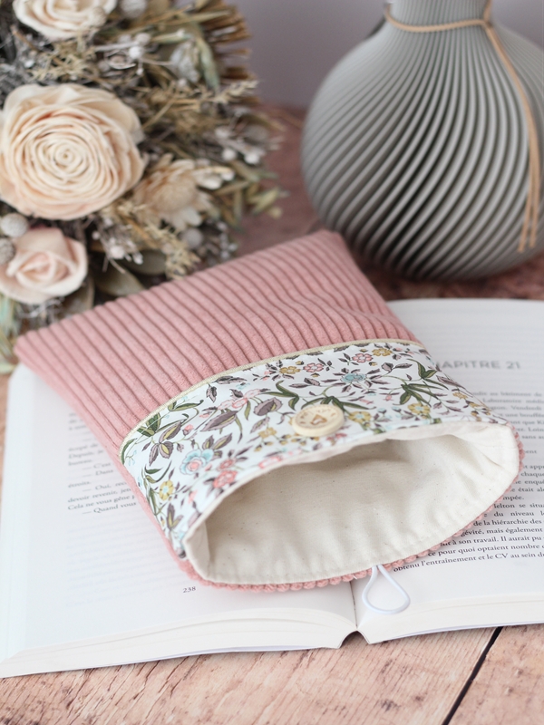 Pochette à Livre Velours Rose Tapestry Intérieur Pochette à Livre Velours Rose Tapestry Intérieur