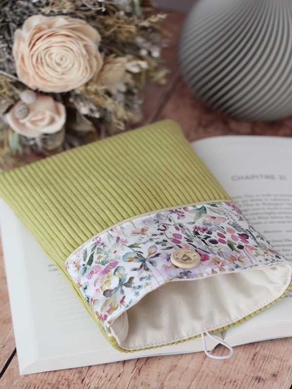 Pochette à Livre Velours Vert Felda Intérieur Pochette à Livre Velours Vert Felda Intérieur